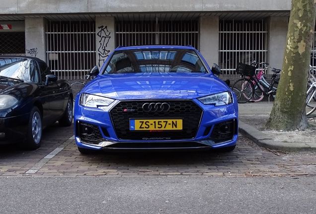 Audi RS4 Avant B9