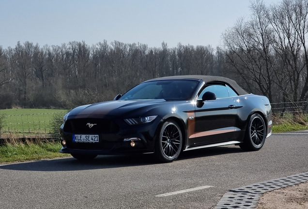 Ford Mustang GT Convertible 2015