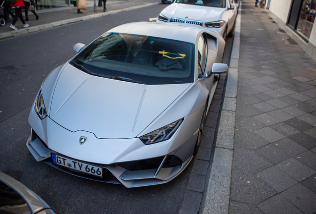 Lamborghini Huracán LP640-4 EVO