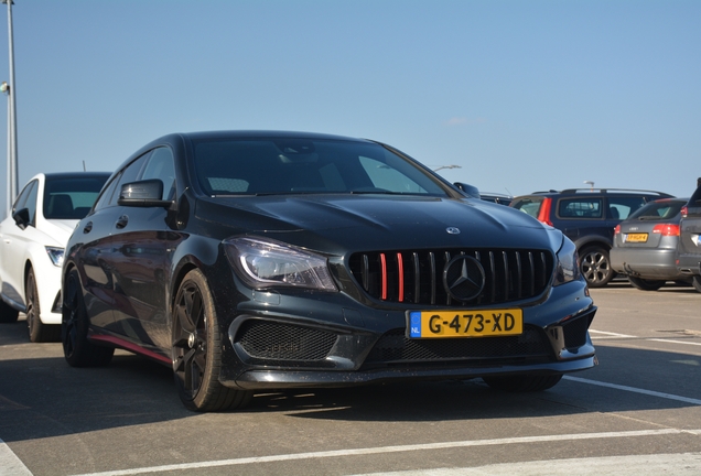 Mercedes-AMG CLA 45 Shooting Brake X117