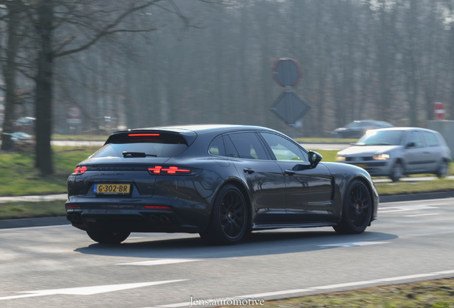 Porsche 971 Panamera GTS Sport Turismo