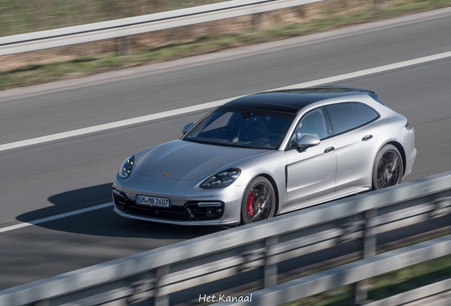 Porsche 971 Panamera GTS Sport Turismo