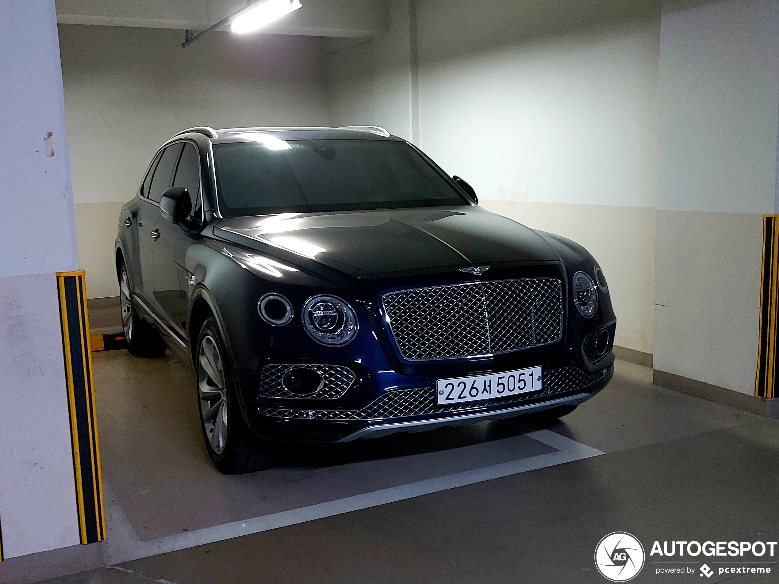 Bentley Bentayga V8