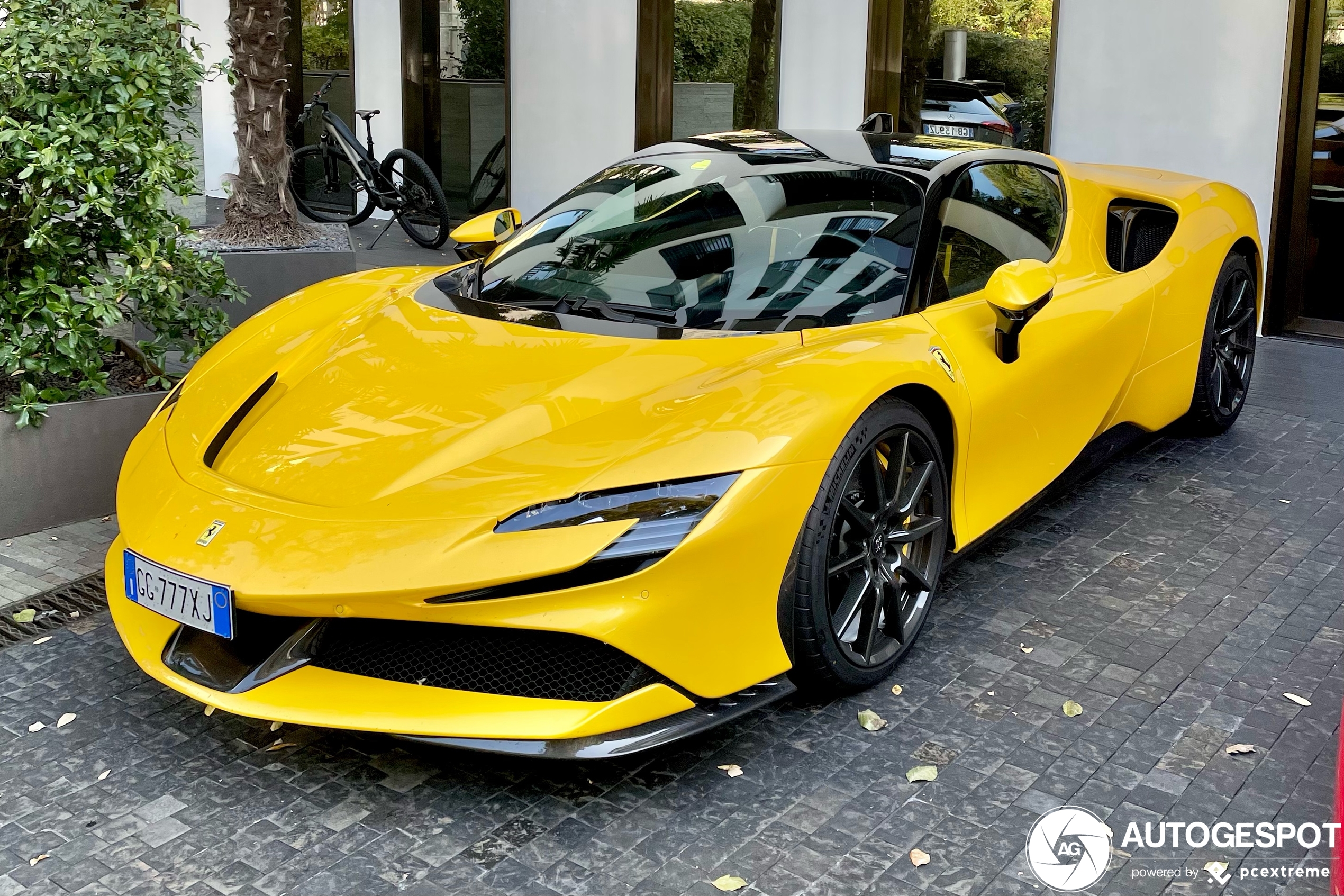 Ferrari SF90 Stradale