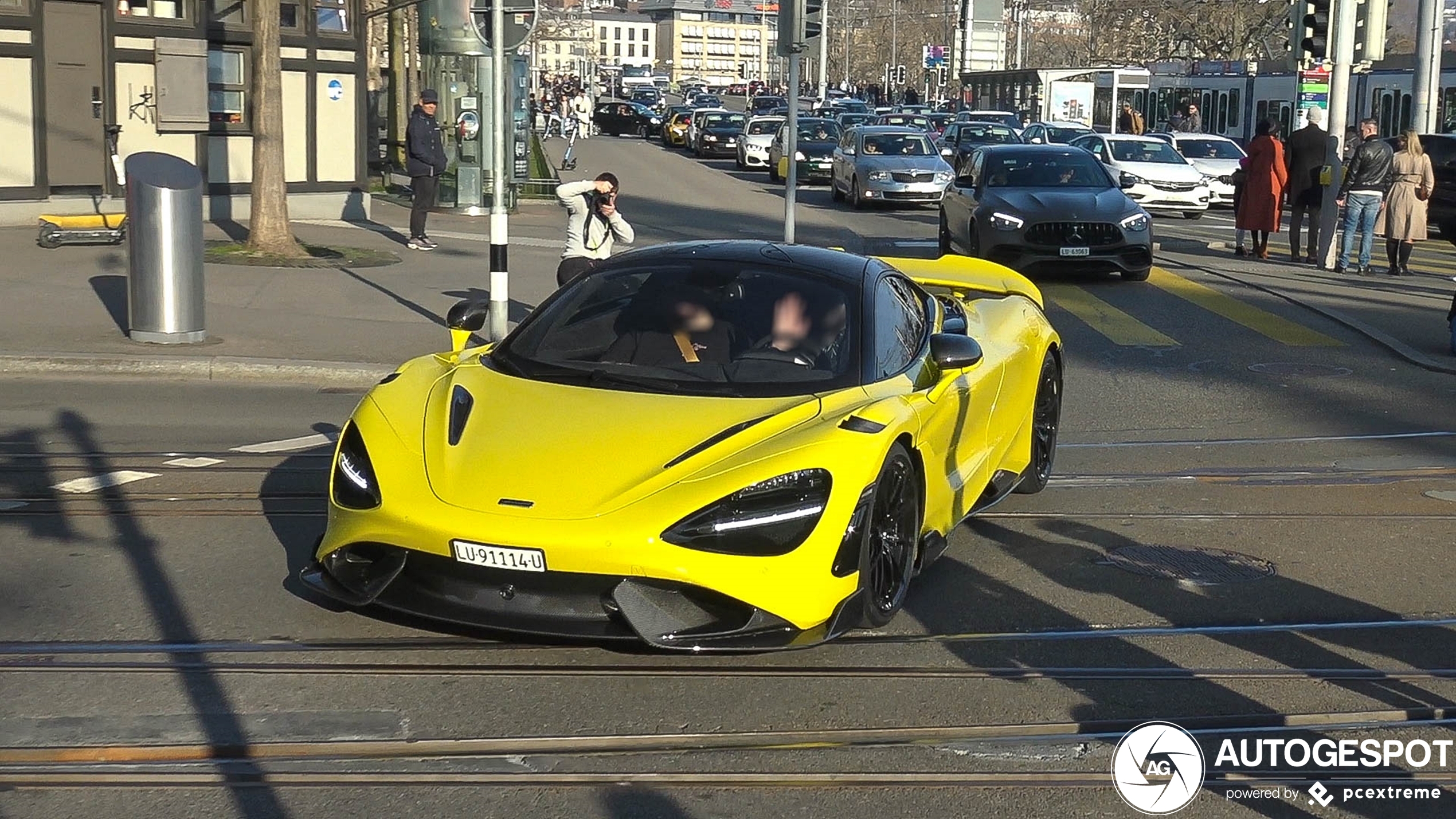 McLaren 765LT