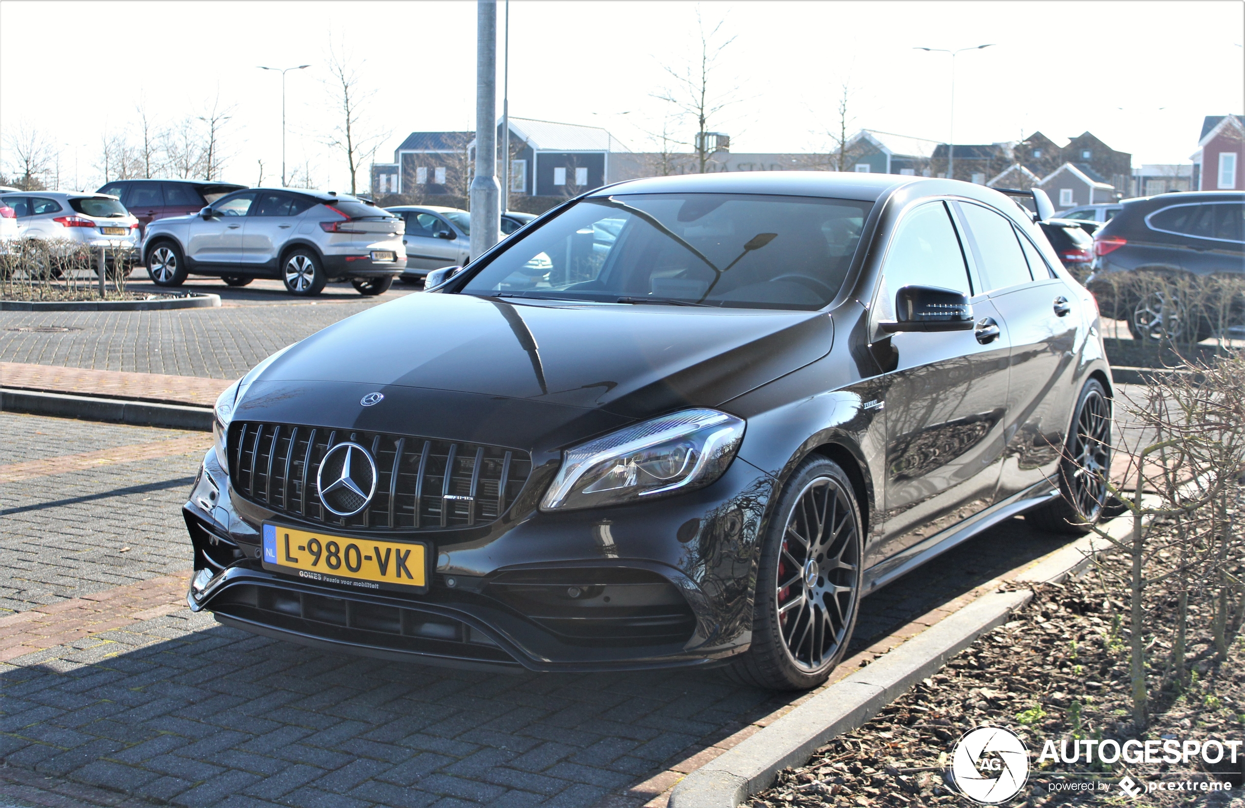 Mercedes-AMG A 45 W176 2015