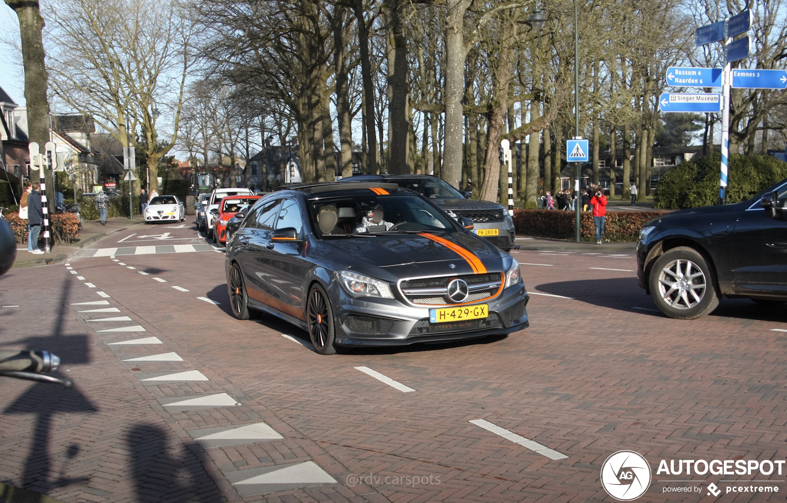 Mercedes-Benz CLA 45 AMG Shooting Brake OrangeArt Edition