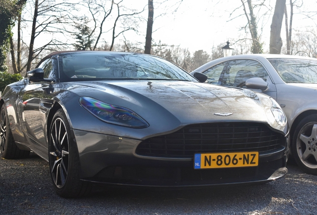 Aston Martin DB11 V8 Volante