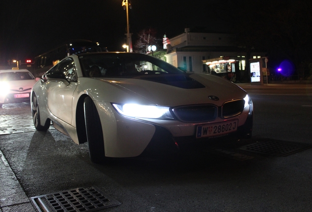 BMW i8