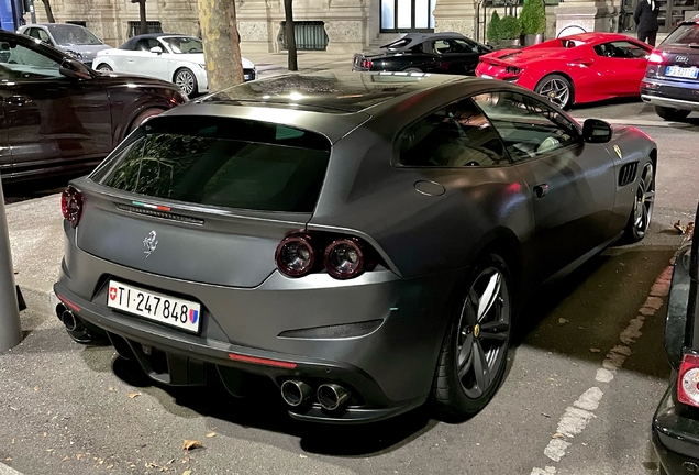 Ferrari GTC4Lusso