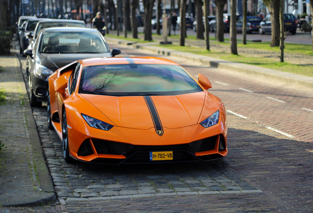 Lamborghini Huracán LP640-4 EVO