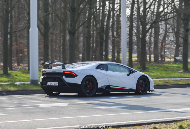 Lamborghini Huracán LP640-4 Performante