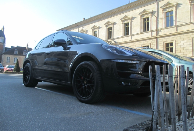 Porsche 95B Macan GTS