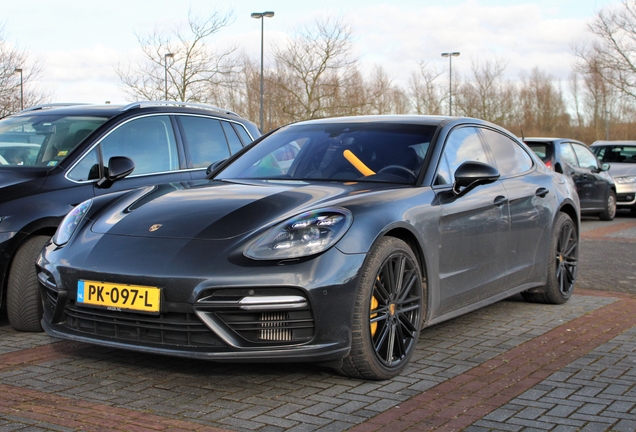 Porsche 971 Panamera Turbo S E-Hybrid