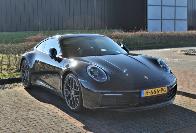 Porsche 992 Carrera S