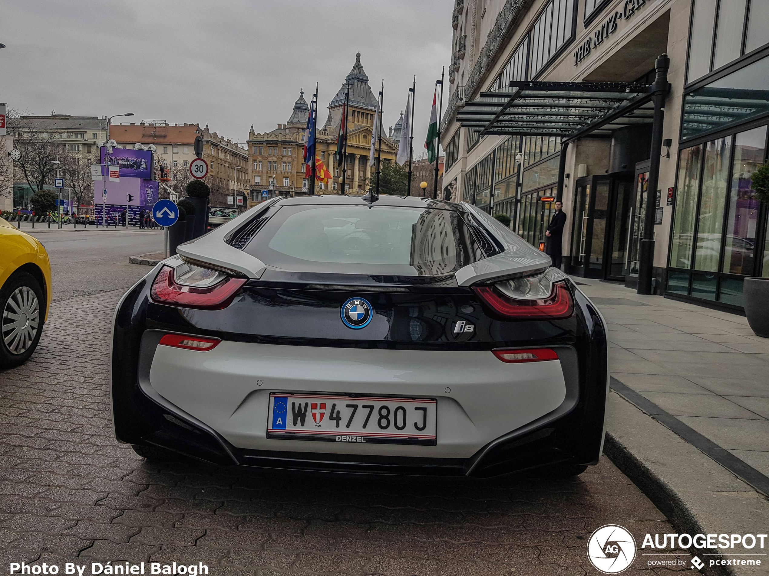 BMW i8