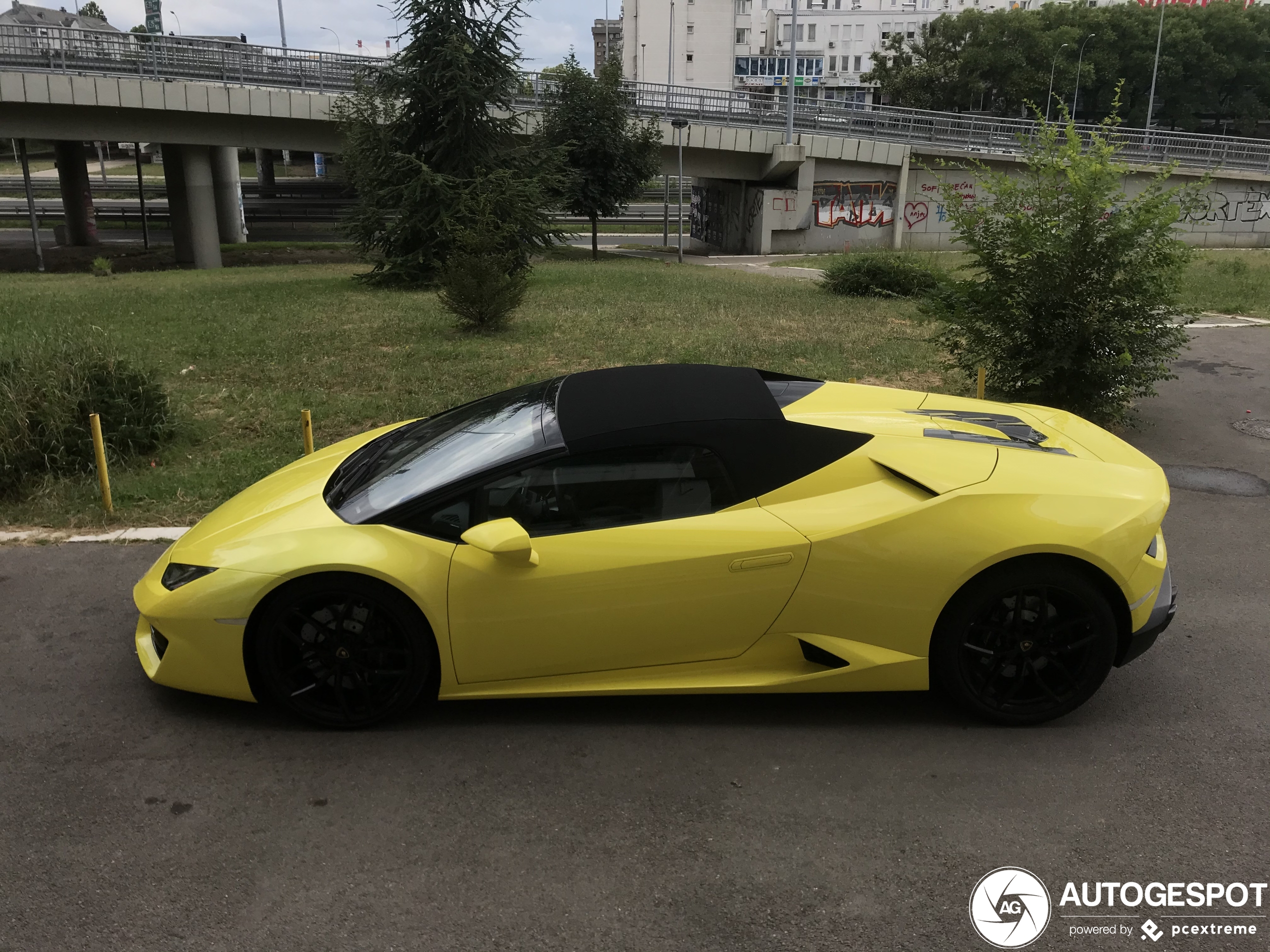 Lamborghini Huracán LP580-2 Spyder