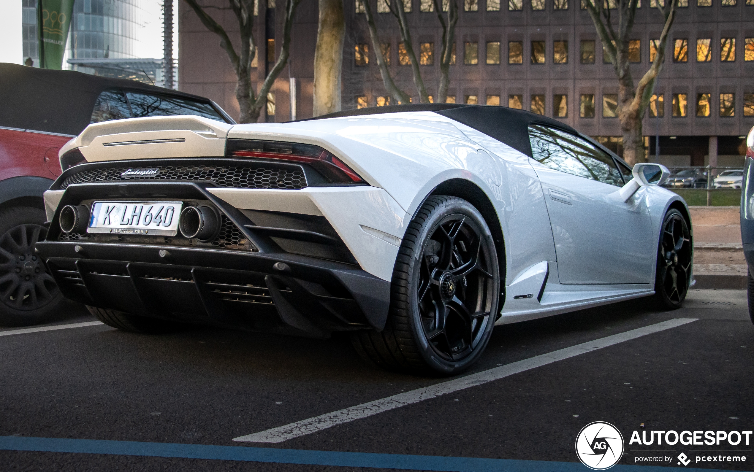 Lamborghini Huracán LP640-4 EVO Spyder