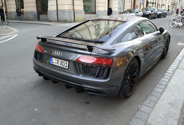 Audi R8 V10 Plus 2015