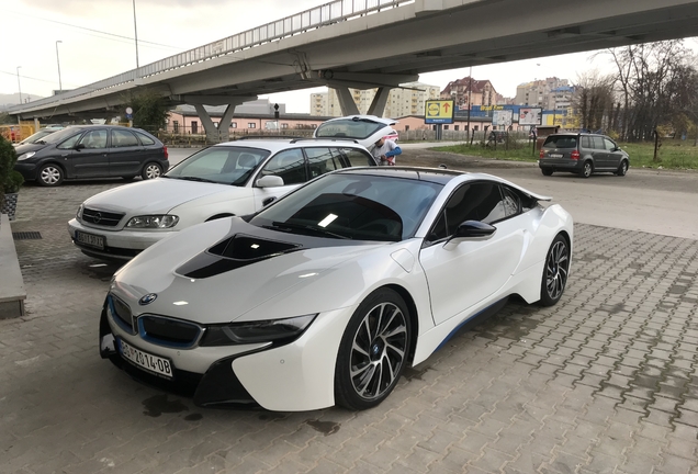 BMW i8