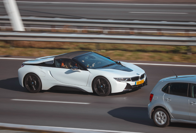 BMW i8 Roadster