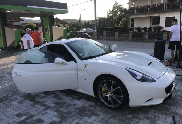 Ferrari California