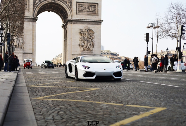 Lamborghini Aventador LP700-4