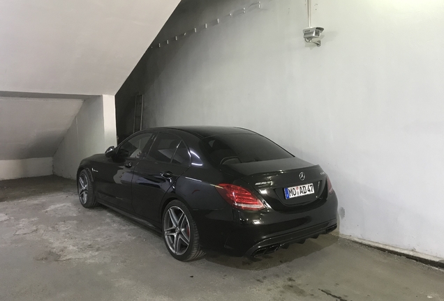 Mercedes-AMG C 63 S W205