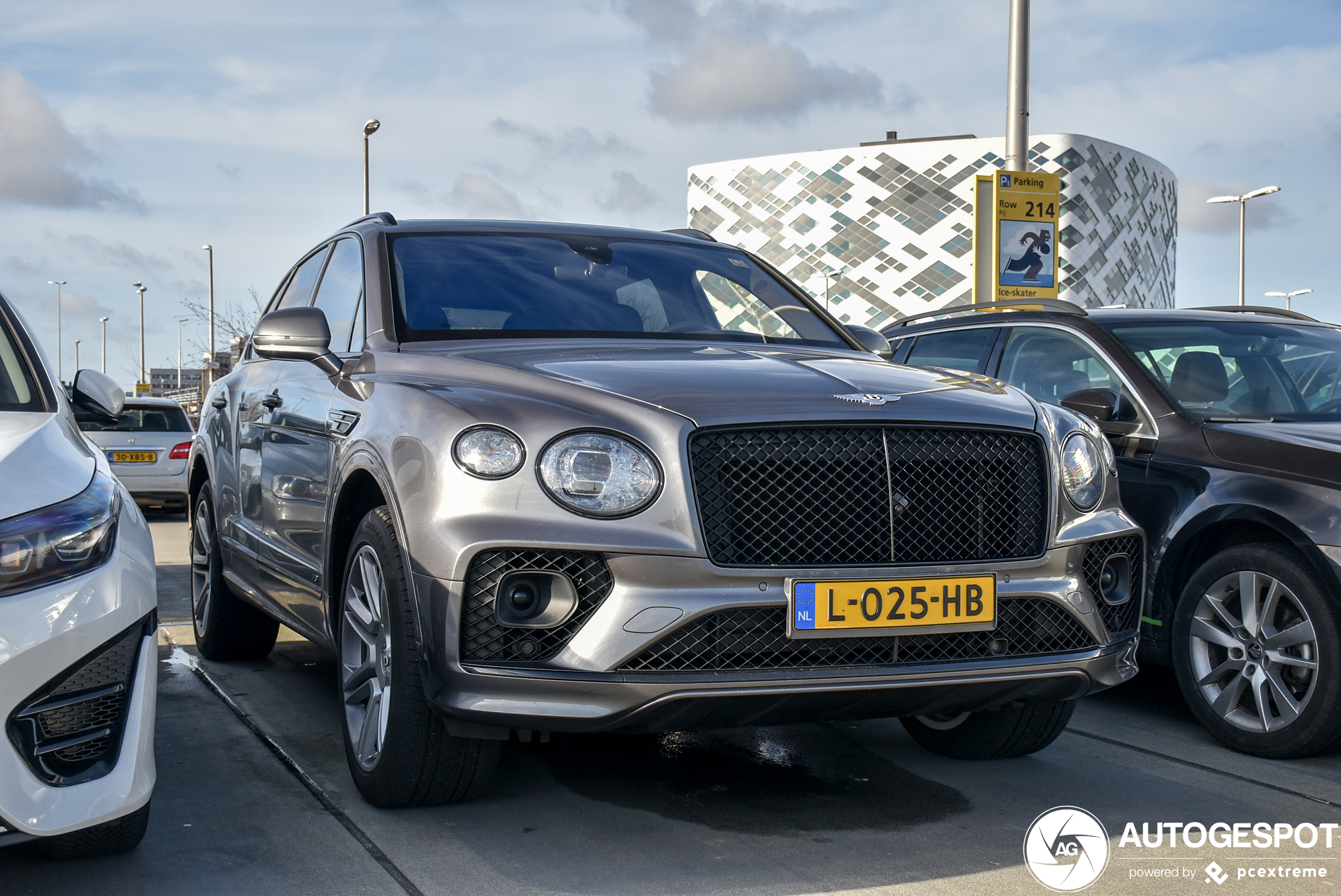 Bentley Bentayga V8 2021 First Edition