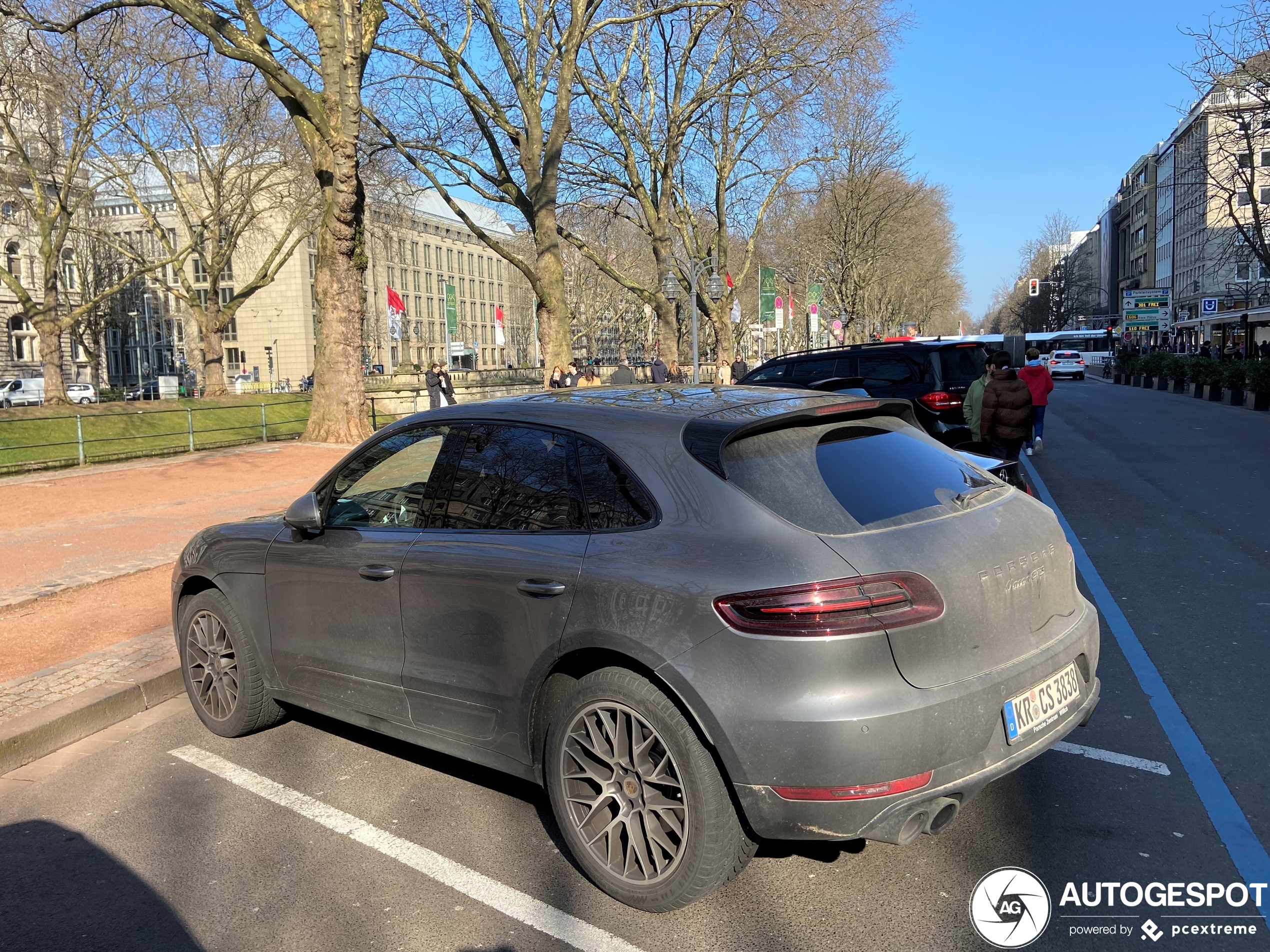 Porsche 95B Macan GTS