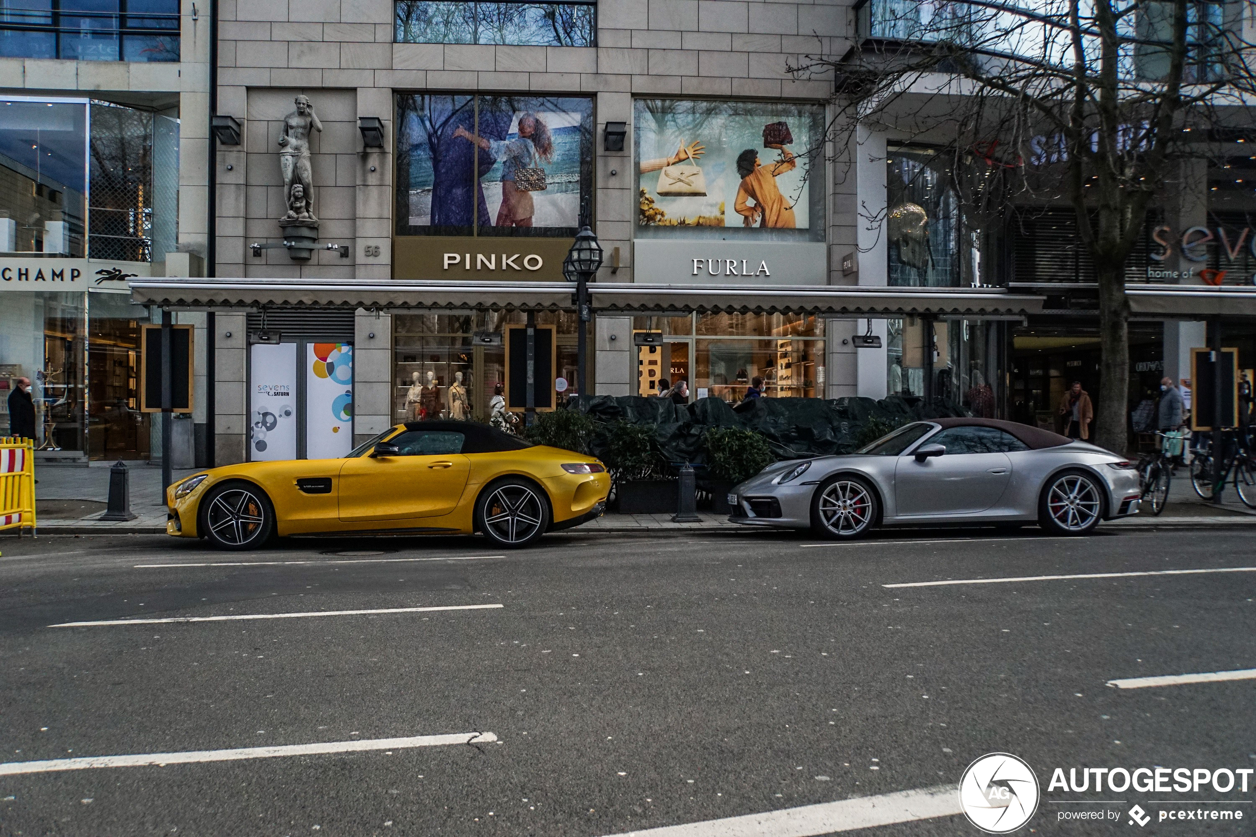 Porsche 992 Carrera 4S Cabriolet