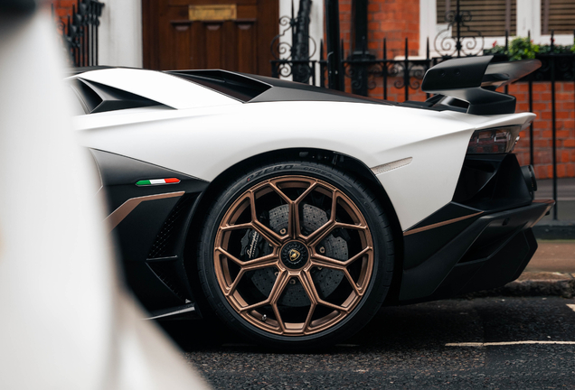 Lamborghini Aventador LP770-4 SVJ Roadster