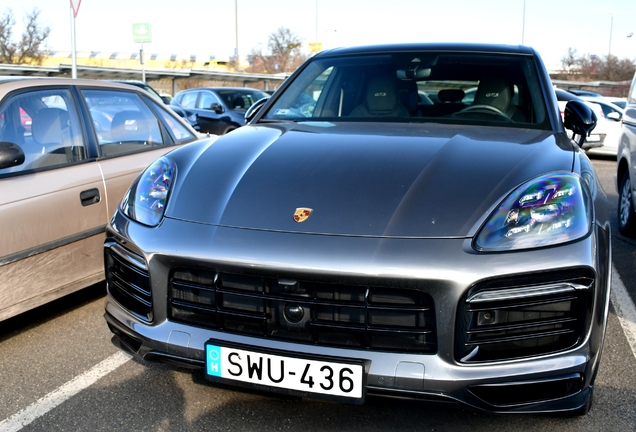 Porsche 9YA Cayenne GTS