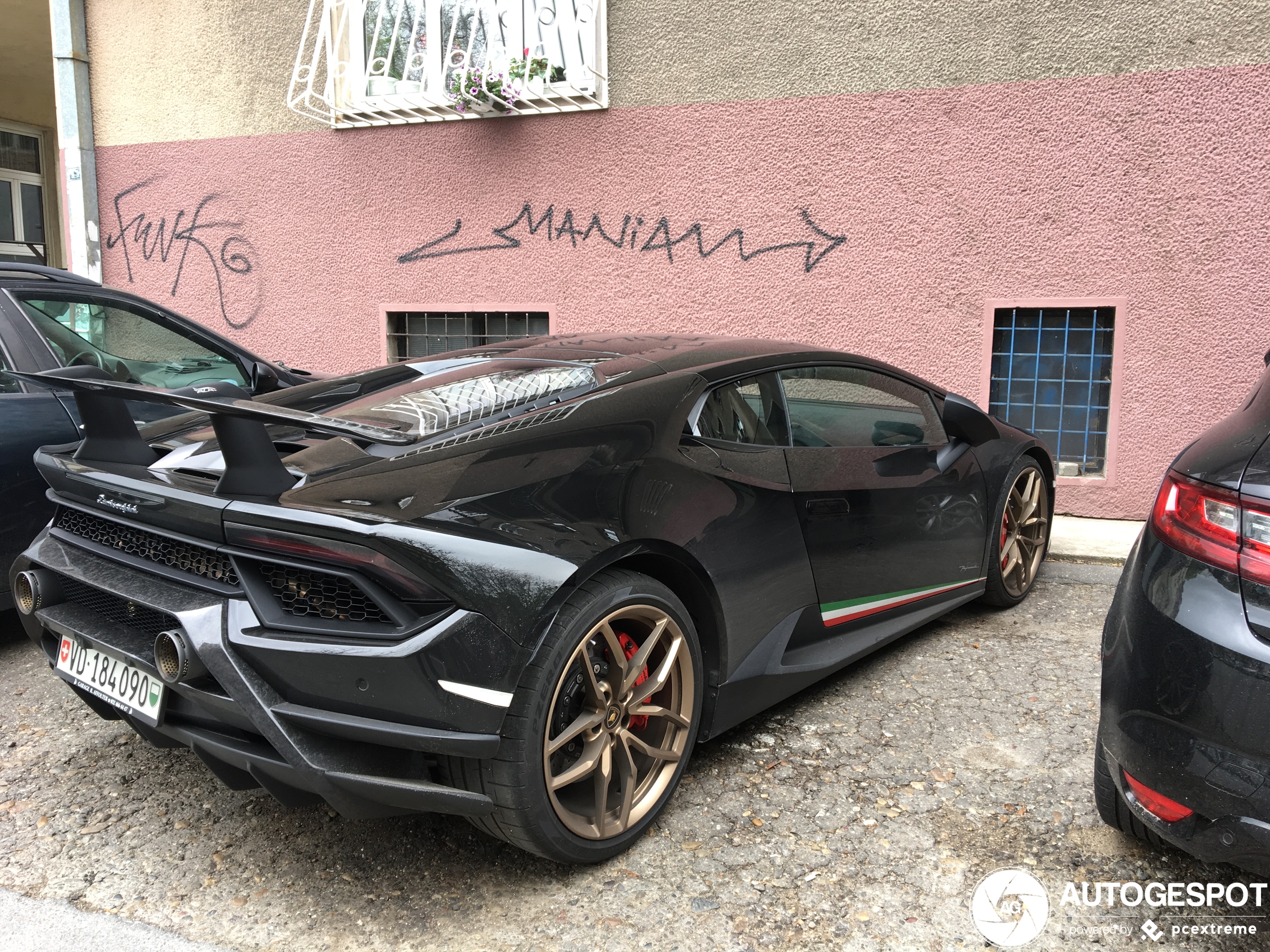 Lamborghini Huracán LP640-4 Performante