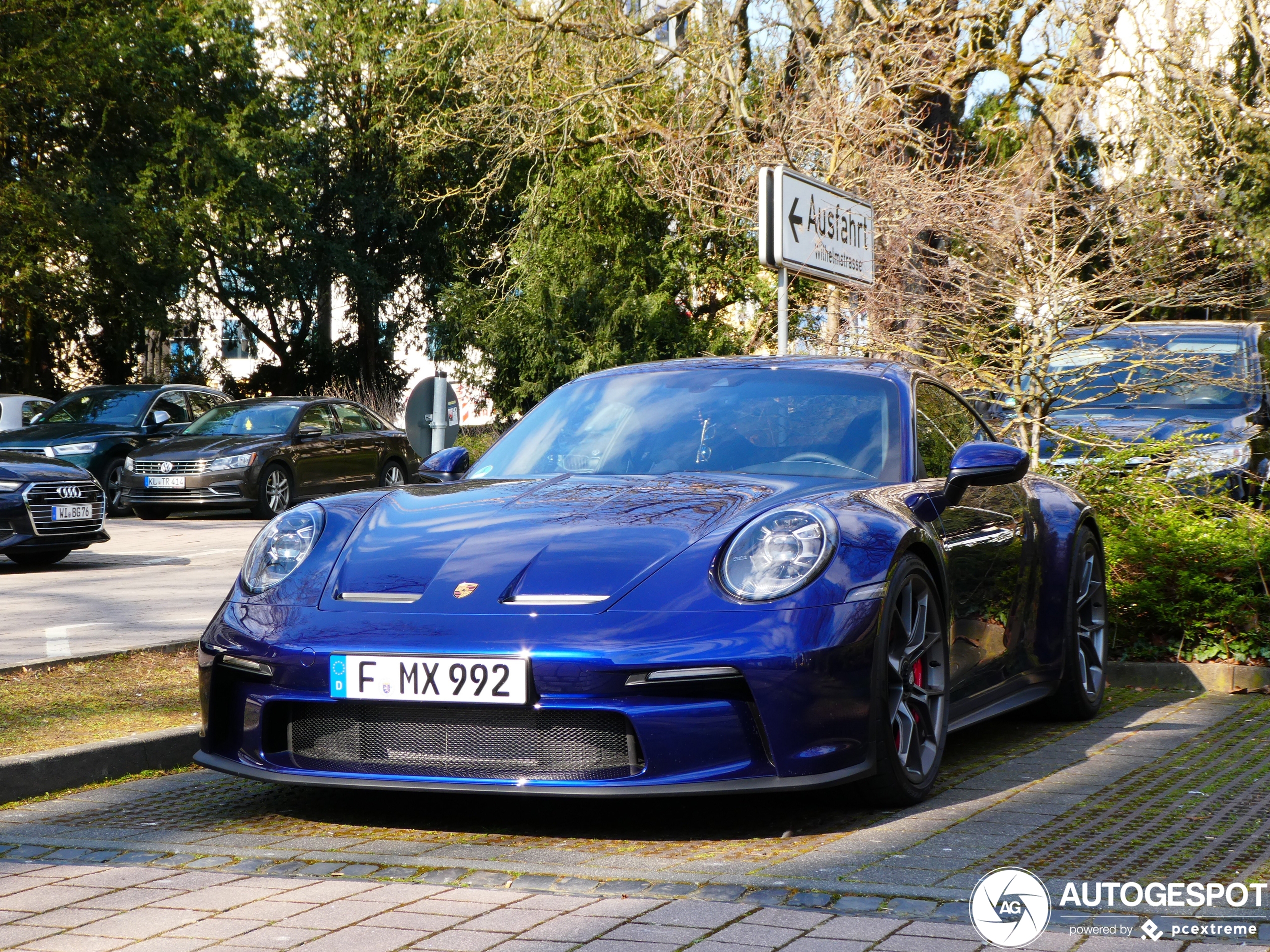 Porsche 992 GT3 Touring