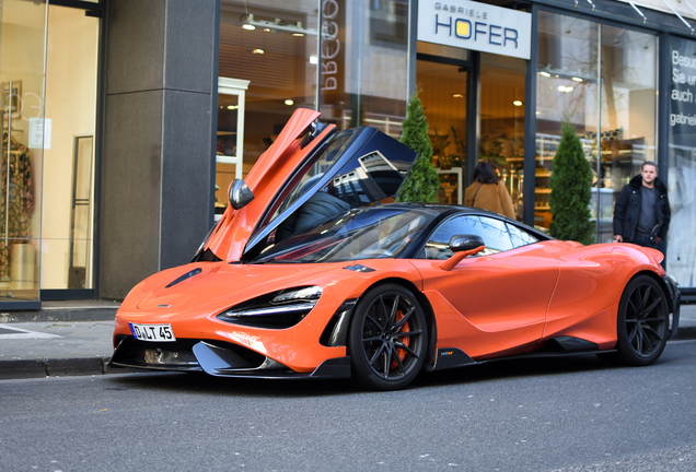 McLaren 765LT