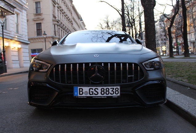 Mercedes-AMG GT 63 S X290