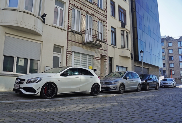 Mercedes-AMG A 45 W176 2015