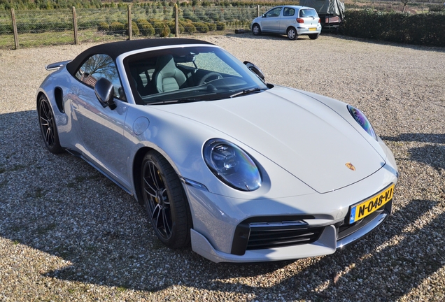 Porsche 992 Turbo S Cabriolet