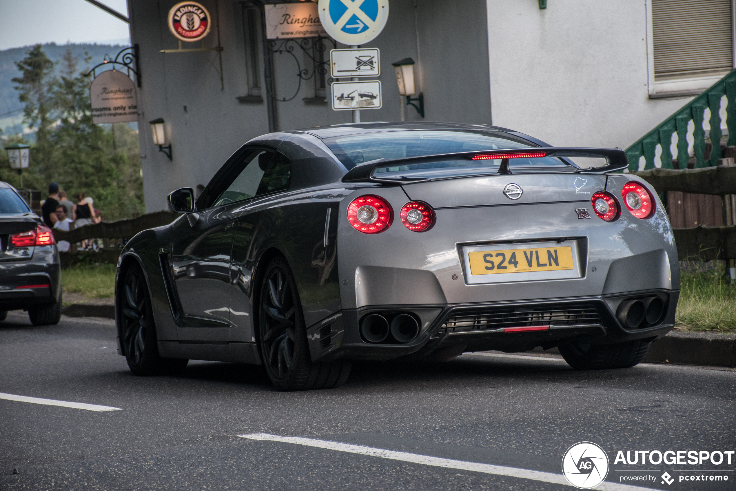 Nissan GT-R 2013