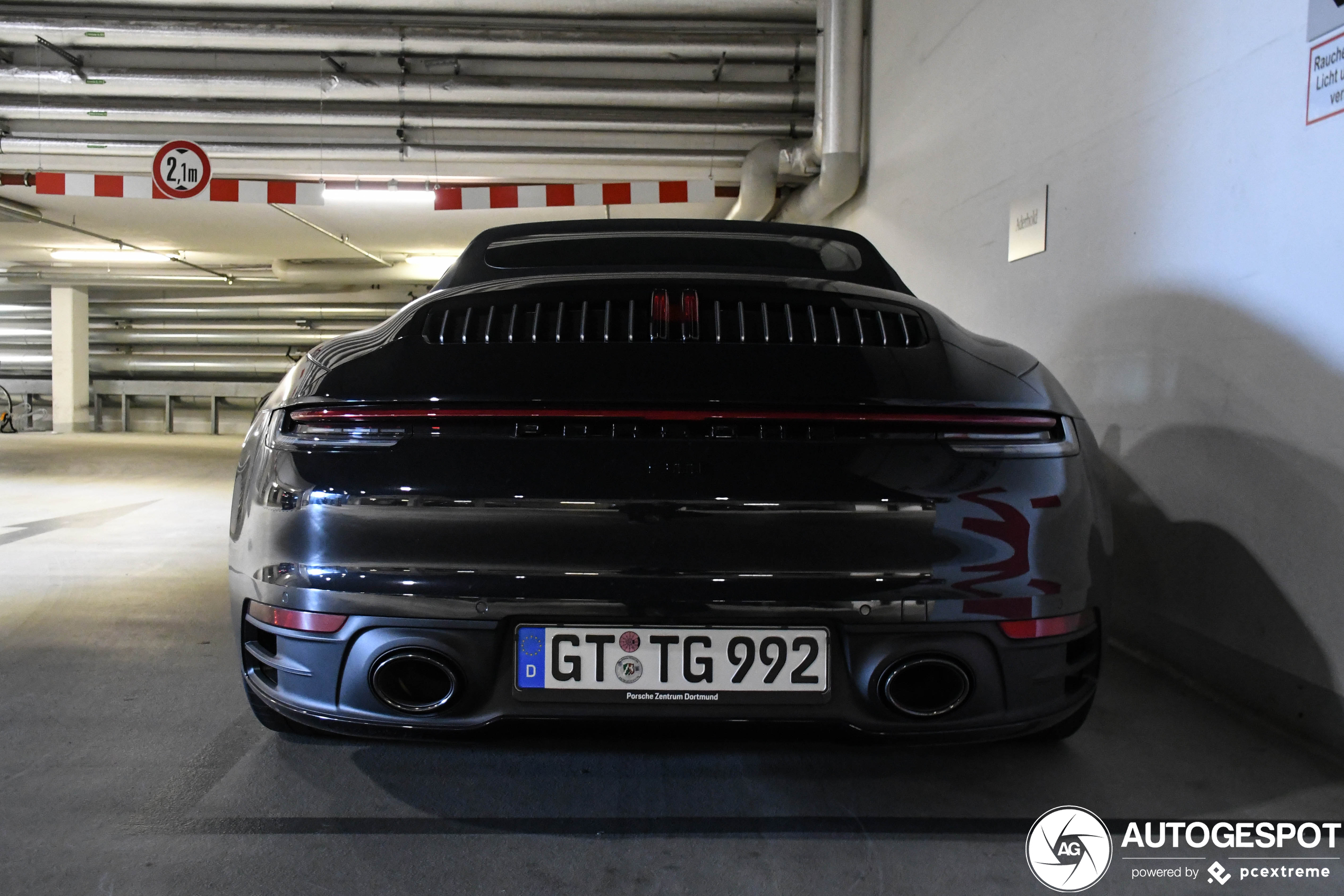 Porsche 992 Carrera 4S Cabriolet