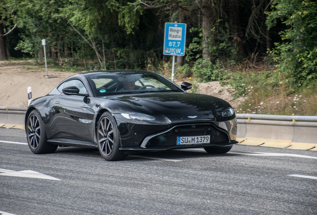 Aston Martin V8 Vantage 2018