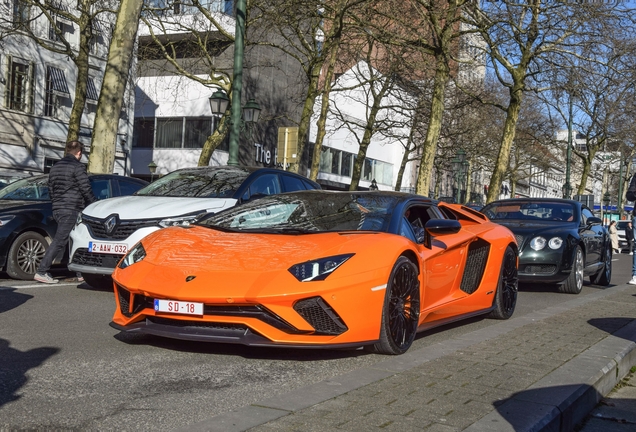 Lamborghini Aventador S LP740-4 Roadster