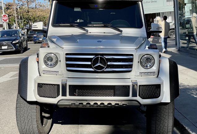 Mercedes-Benz G 550 4X4²