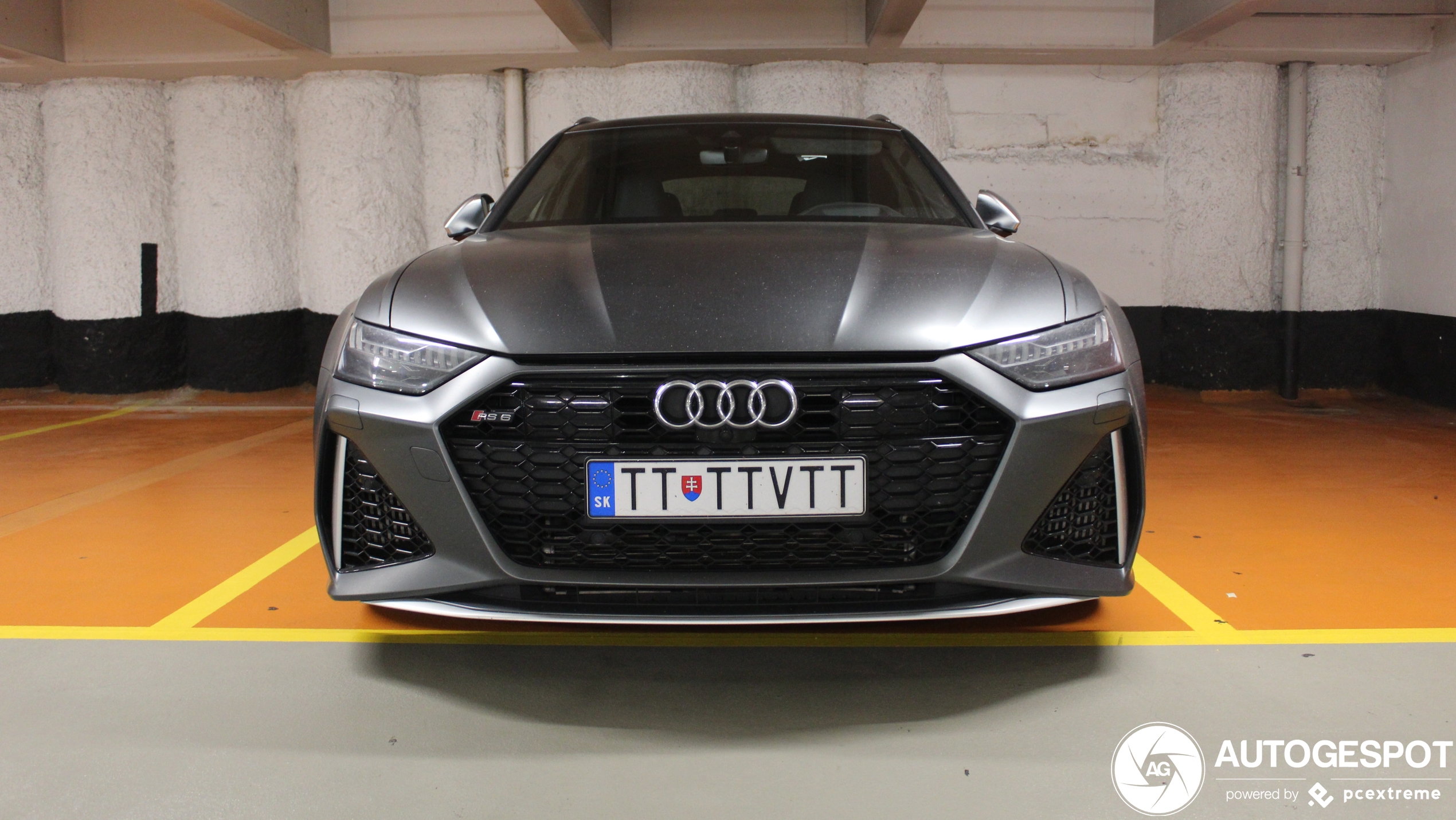 Audi RS6 Avant C8