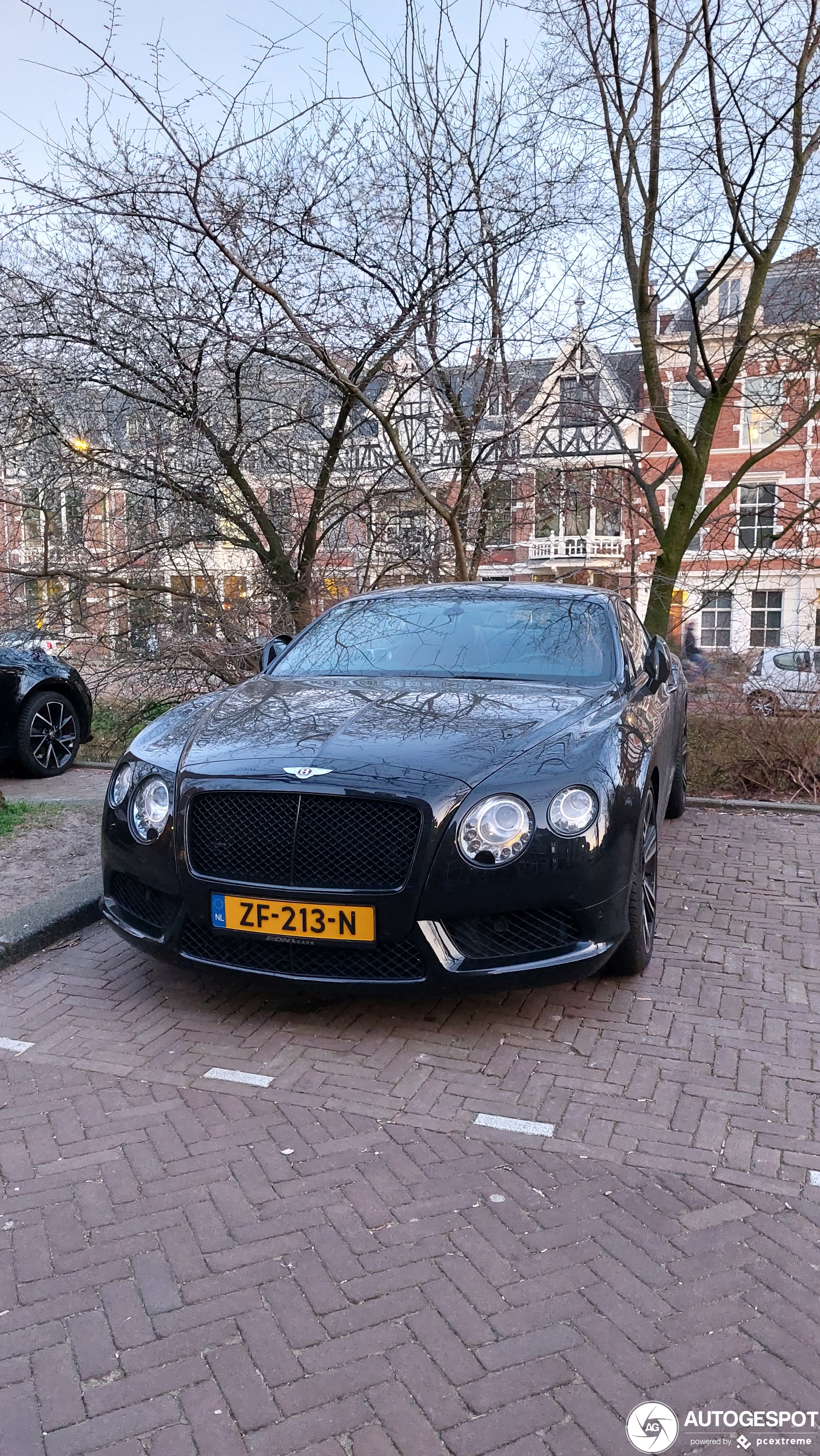 Bentley Continental GT V8