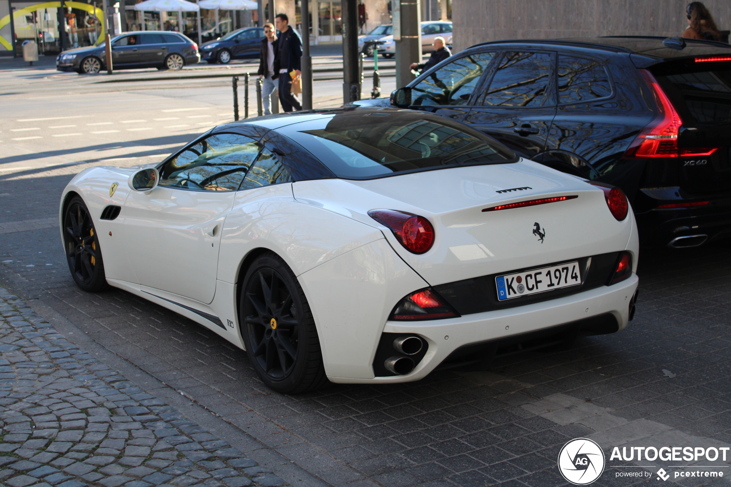 Ferrari California