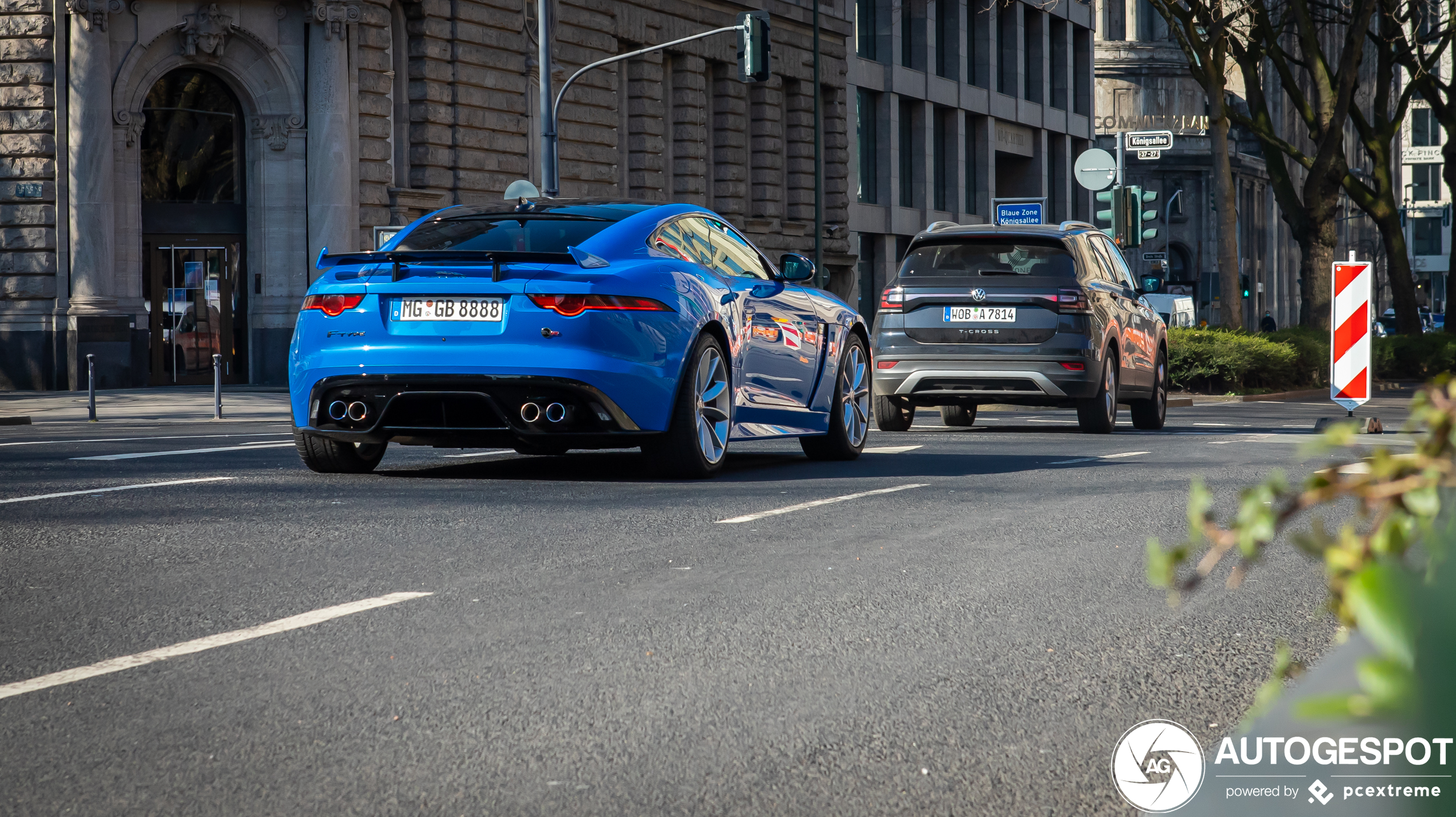 Jaguar F-TYPE SVR Coupé 2017