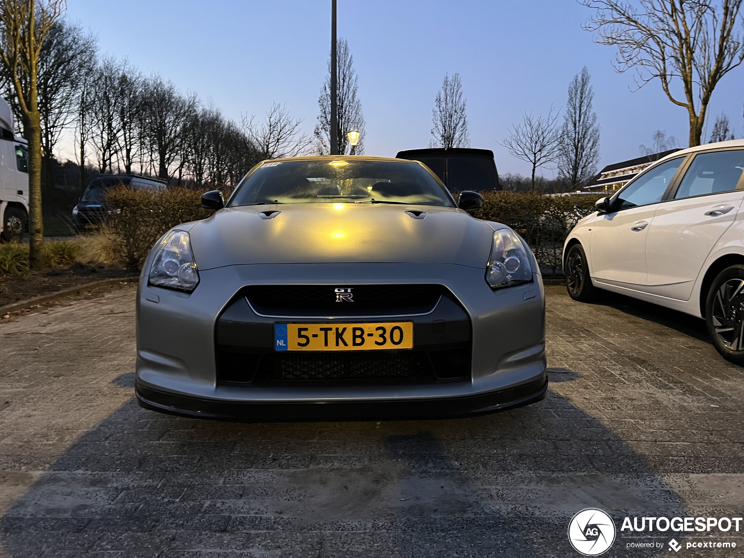 Nissan GT-R