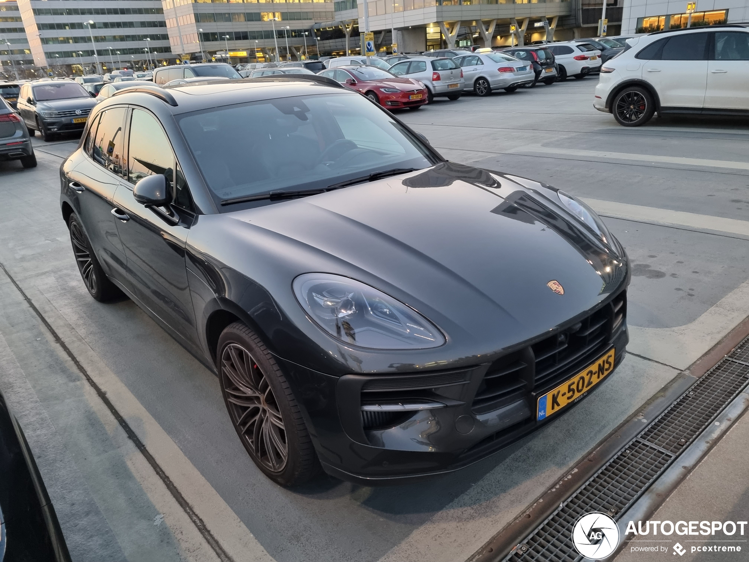 Porsche 95B Macan GTS MkII